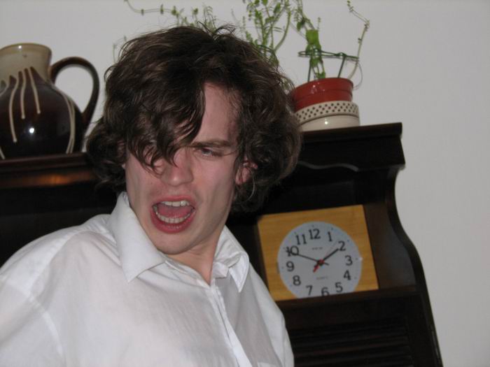 blíží se druhá hodina a houba se klasicka dostává do transu