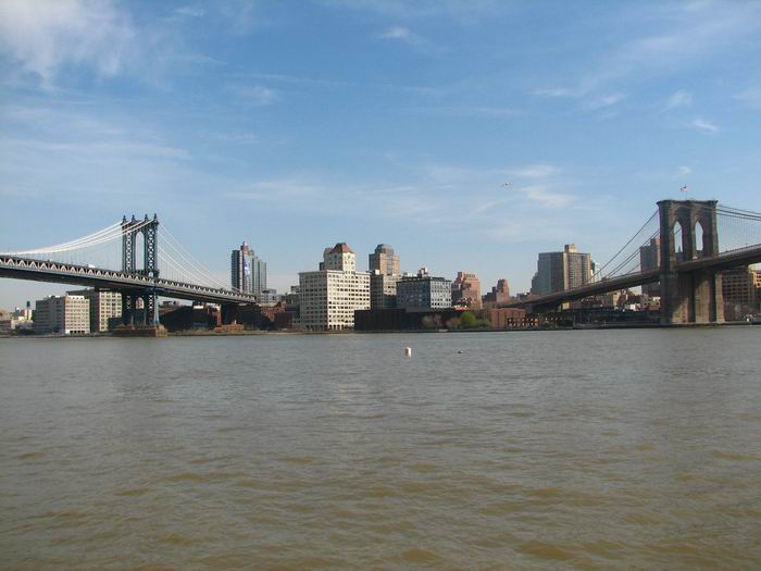 manhattan a brooklyn bridge