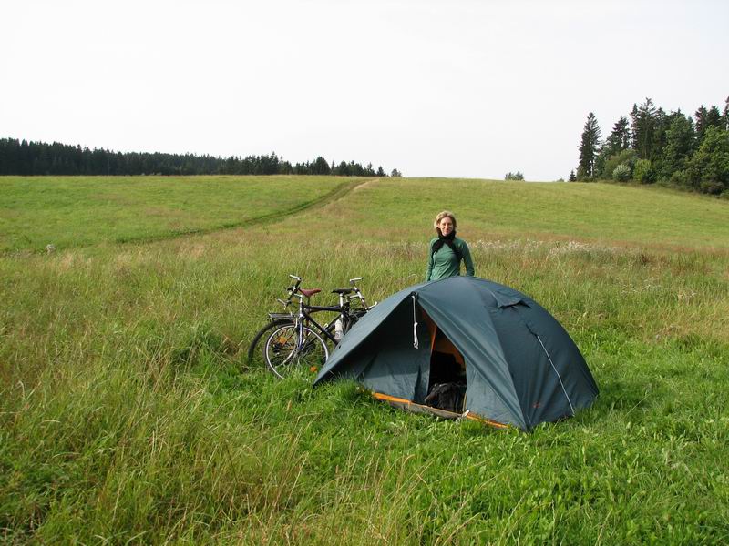 První noc kousek za Tachovem