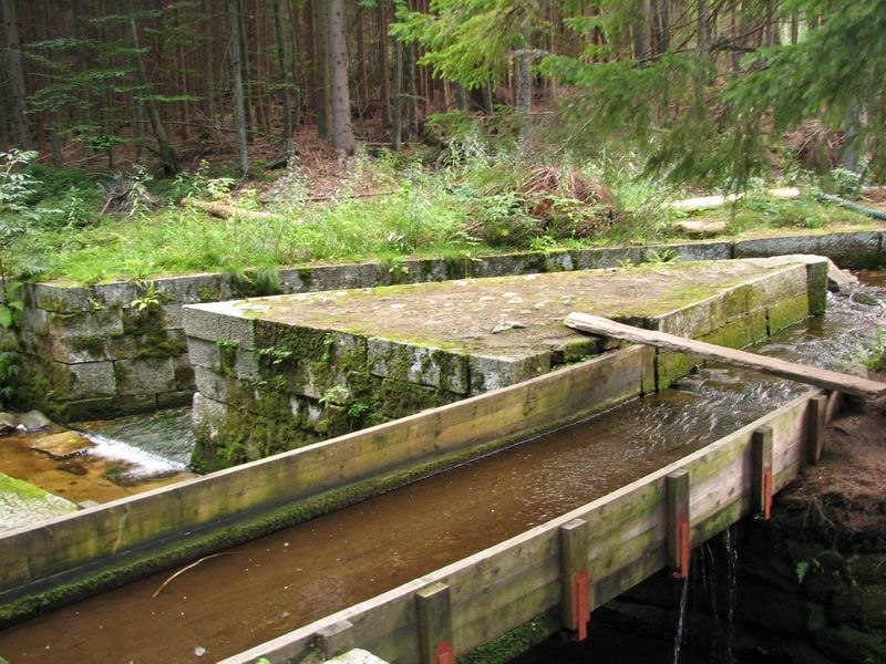 Vodní přemostění