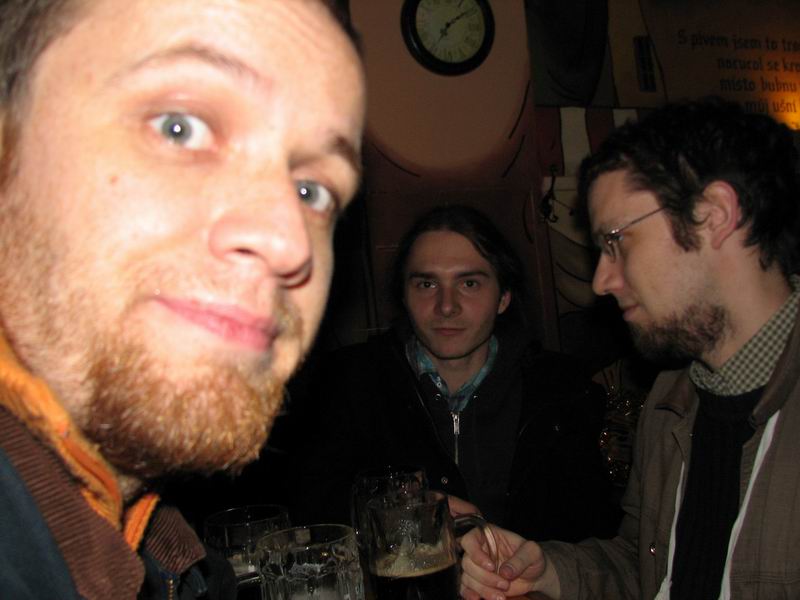 Už to teče, už se to roztáčí