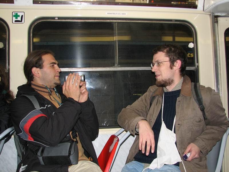 Kapitán poskytuje rozhovor do televize