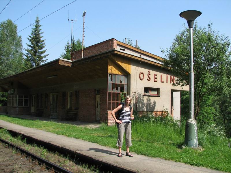 Ivoš po výstupu z vlaku