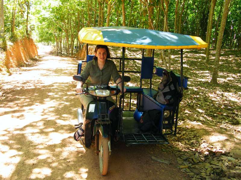 zuzička tuktukářkou