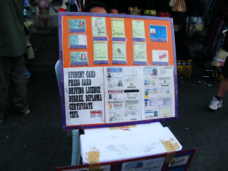 je libo diplom z oxfordu a nebo raději plzeňská práva?