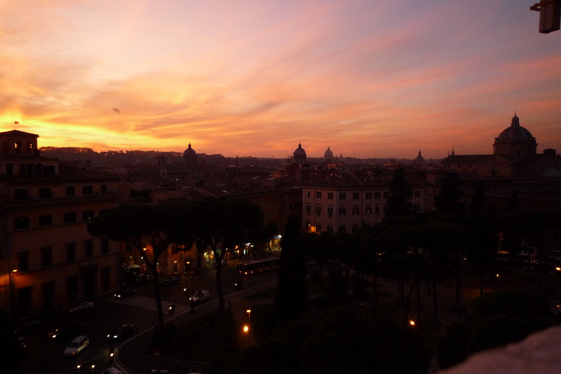 západ slunce nad římem