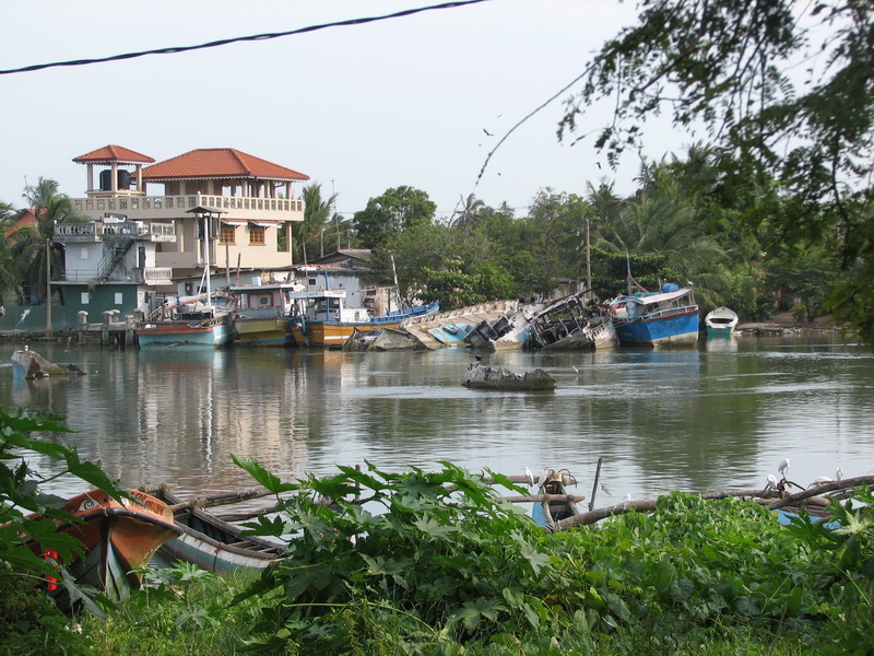 Negombo - říkali nám, že tu žádná tsunami nebyla...jak se jim ale potom povedlo tohle?