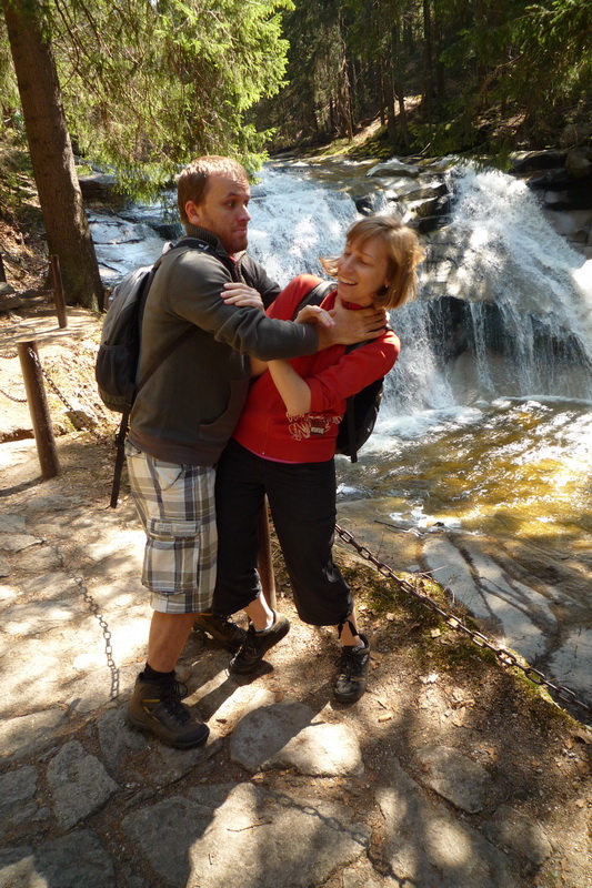 Ivoš škrcen rupkem