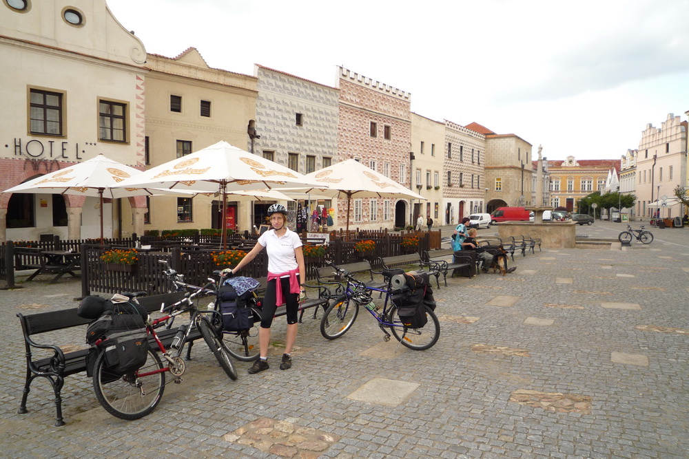 Slavonice - ivoš na náměstí