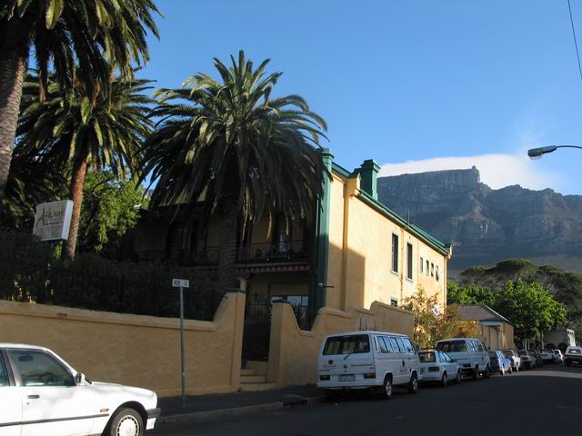 Ashanti - pohled z ulice