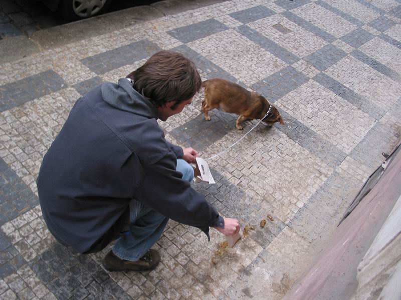 ...výsledkem je rozmaz o několika cm2...