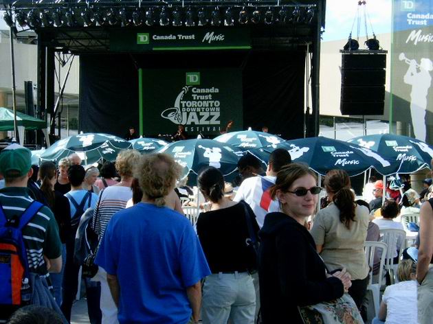 jazzový festival sponzorovaný naší domovskou bankou