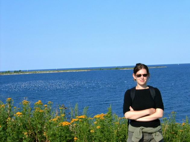 zuzička v brýlích z Loděnic