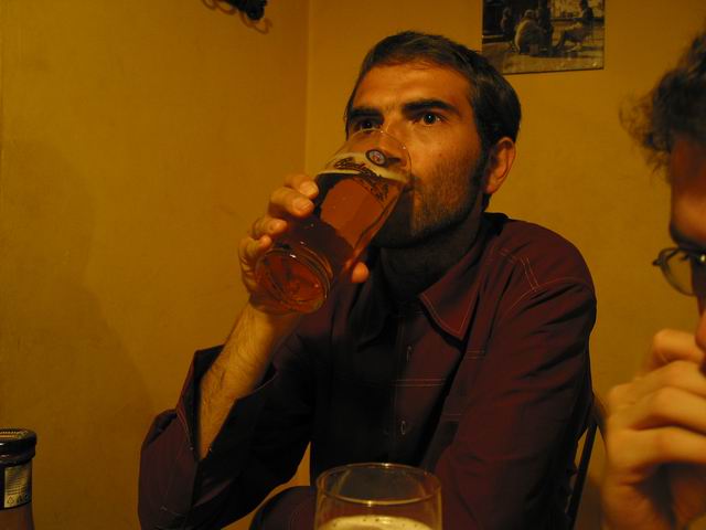 Oslavenec mokl kalí zakázanej budvar