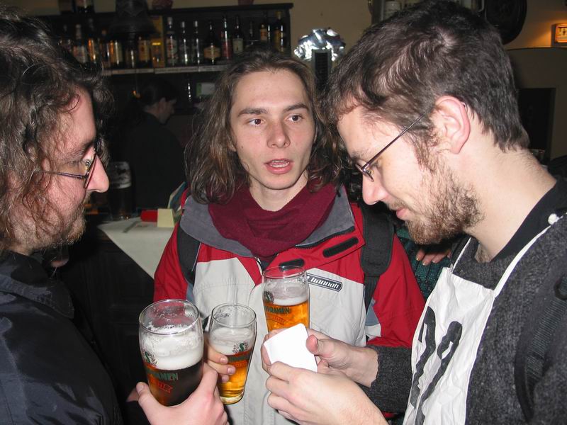 Další nezbytná porada nad taktikou