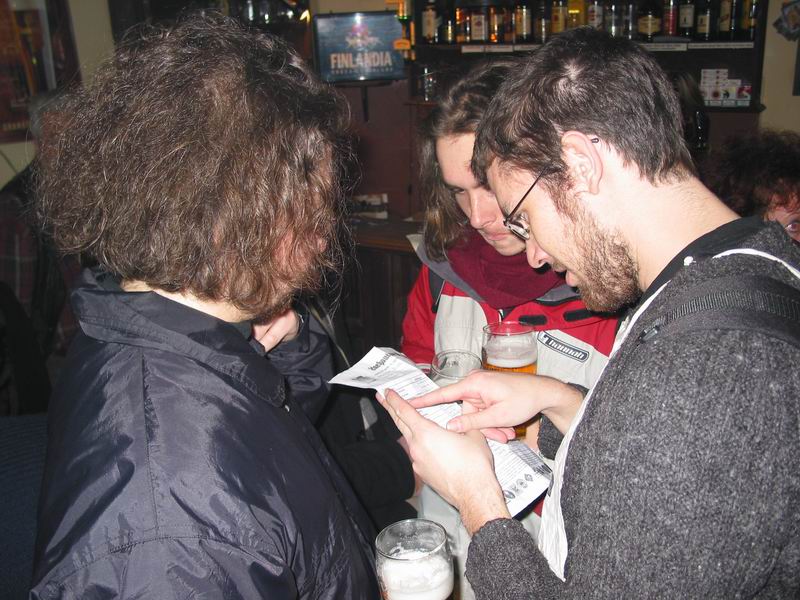 Další nezbytná porada nad taktikou