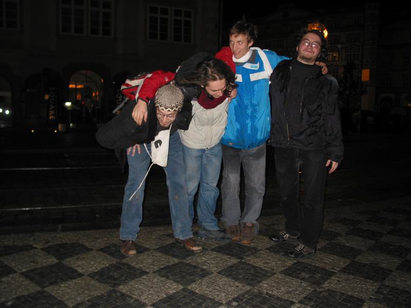 Vlčí tým na malé straně