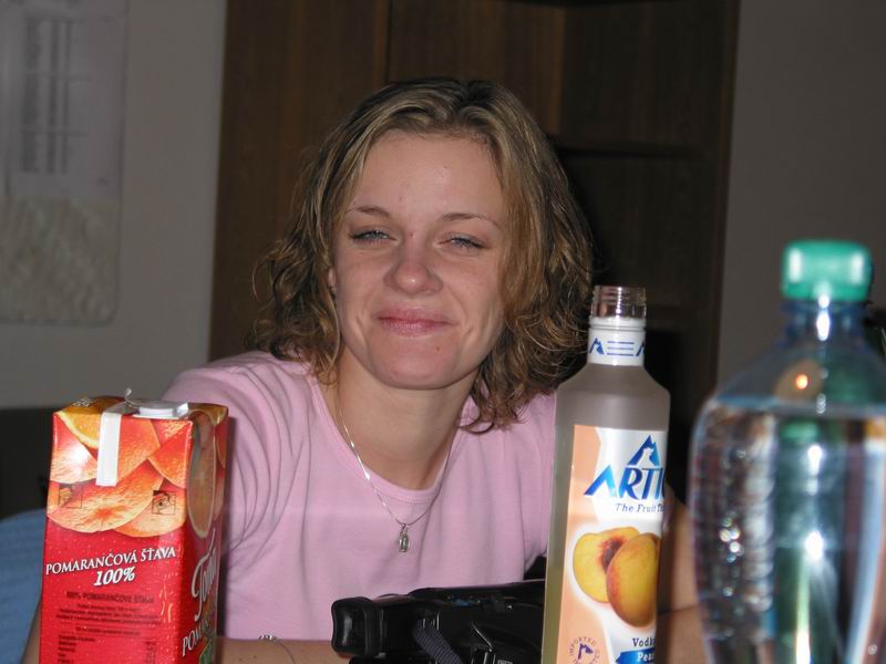 Jolča s úsměvem na tváři