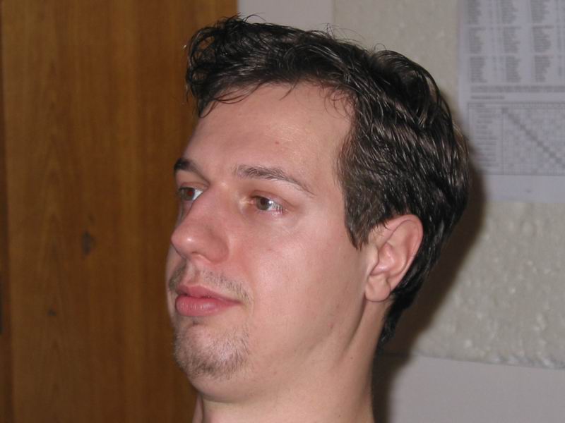 Pohodovej týpek se dvěma bradama