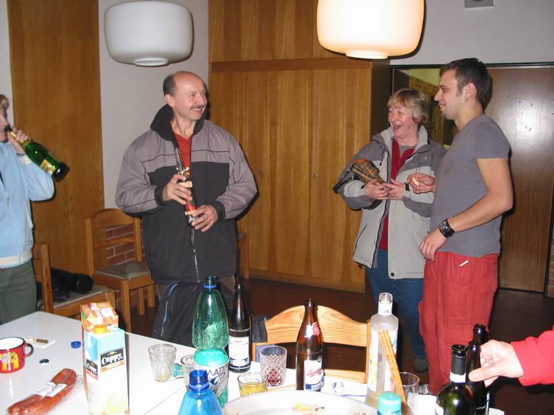 Radim se ženou v družném hovoru s mártym