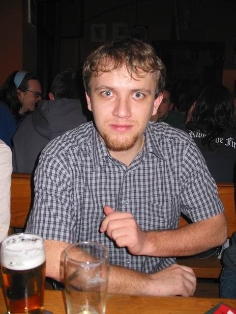 rázný rupek a jeho symetrický obličej