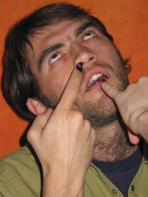 mokl se rejpe zároveň v rypáku i v držce