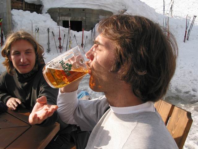 Mokl nasává richardovo pívo