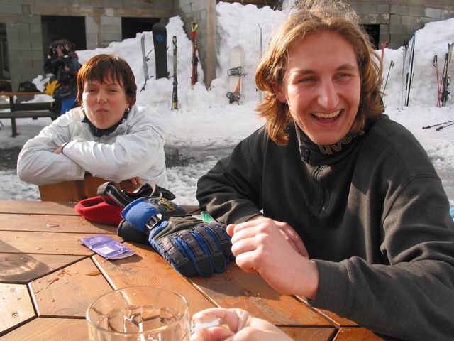 Tka naznačuje odchod, který se samozřejmě nakonec nekonal