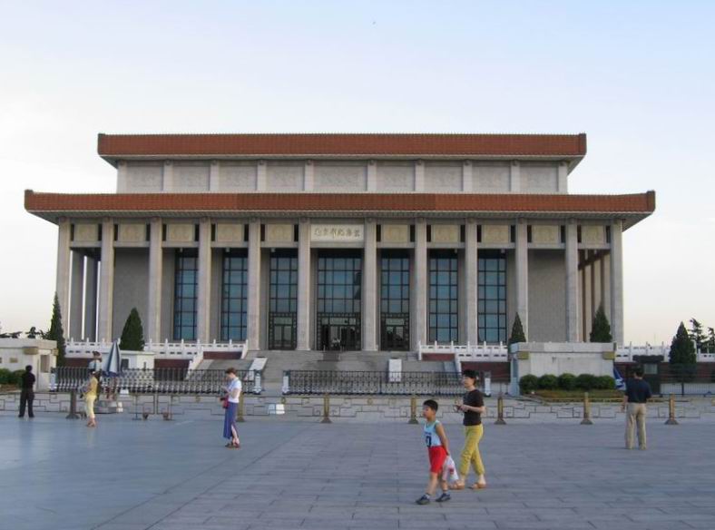 Náměstí Tian-an-men - Mauzoleum velkého předsedy