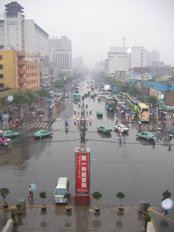 Xian - odjezd doubledeckerů směr centrum