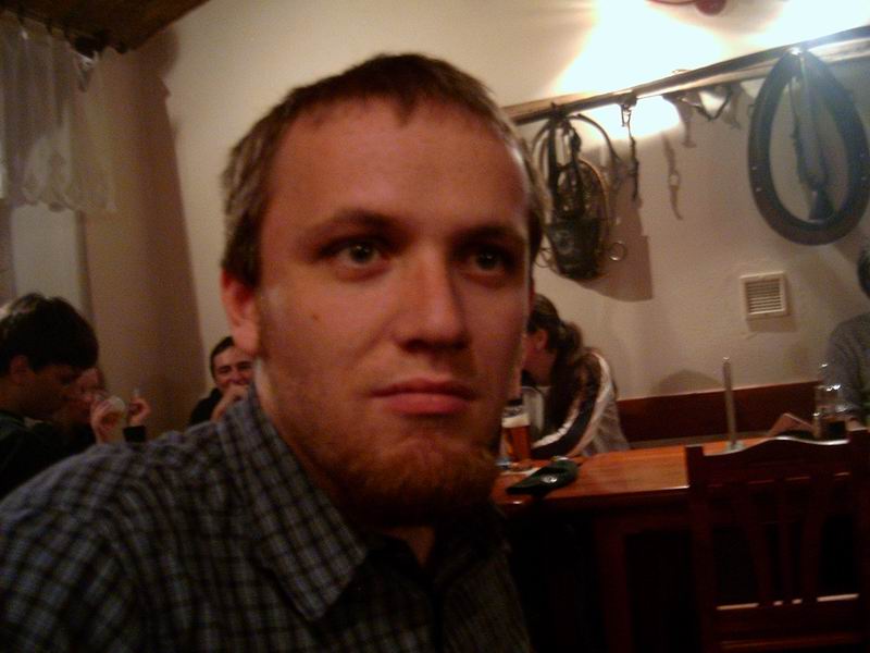 Krásný a přemýšlivý chlapec