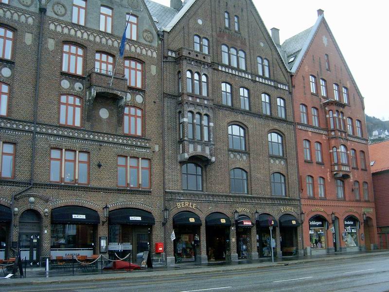 pseudohanzovní domy