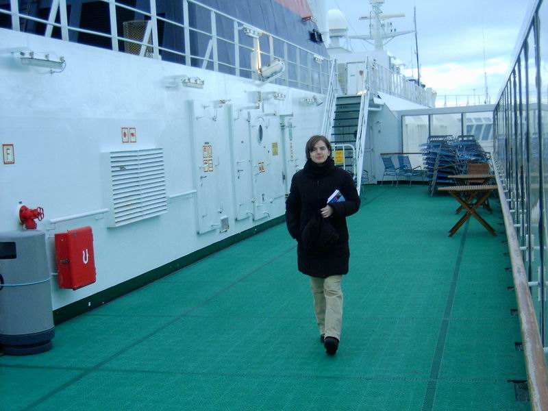 zuzu oblékla 10 svetrů a přišla se taky podívat (samozřejmě s průvodcem v podpaží)